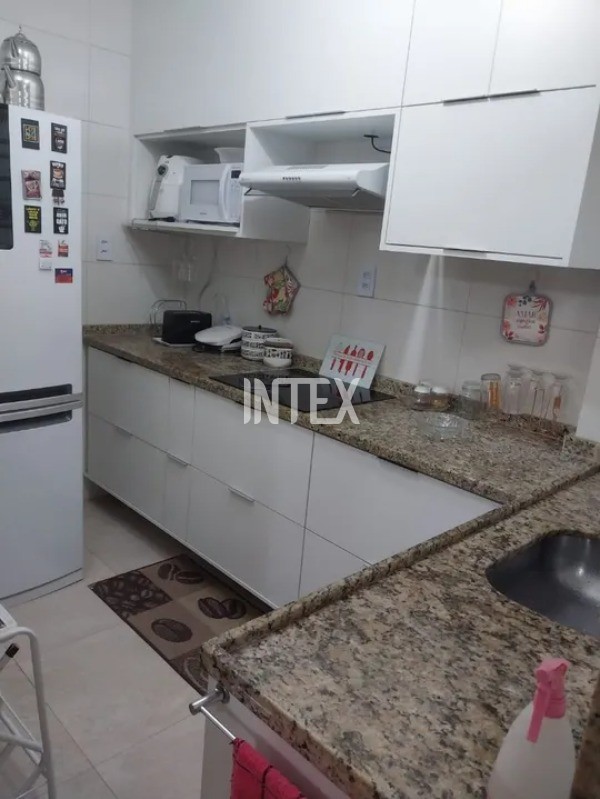 Apartamento à venda com 2 quartos, 69m² - Foto 6