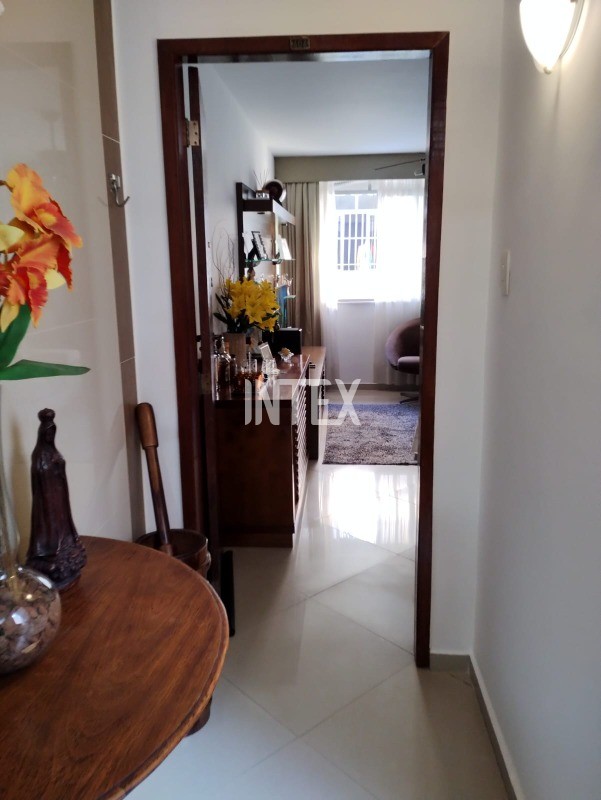 Apartamento à venda com 2 quartos, 88m² - Foto 28