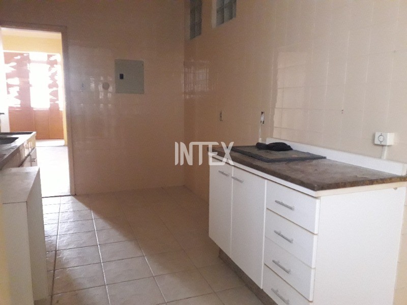 Apartamento à venda com 3 quartos, 130m² - Foto 14