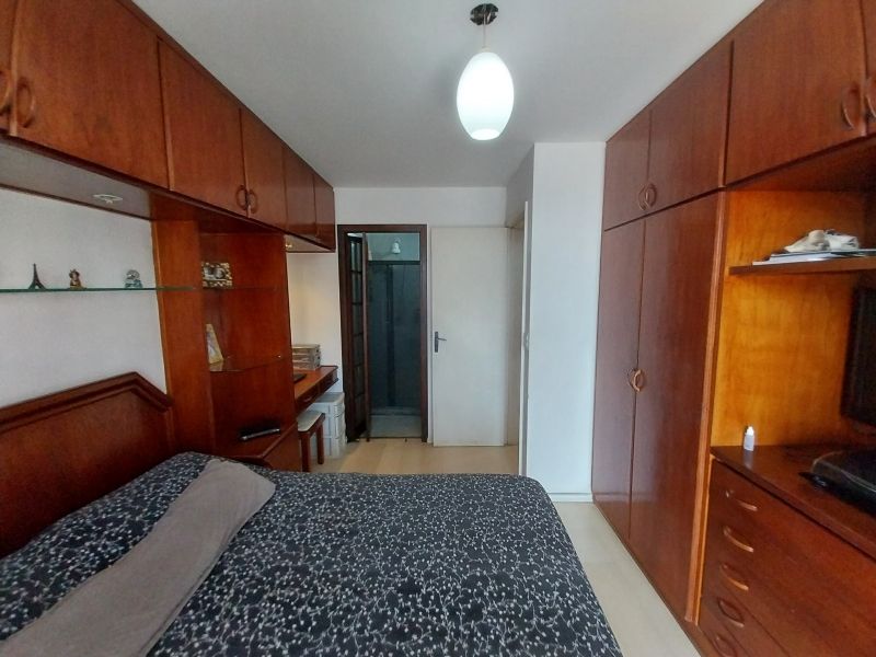 Apartamento à venda com 3 quartos, 100m² - Foto 11