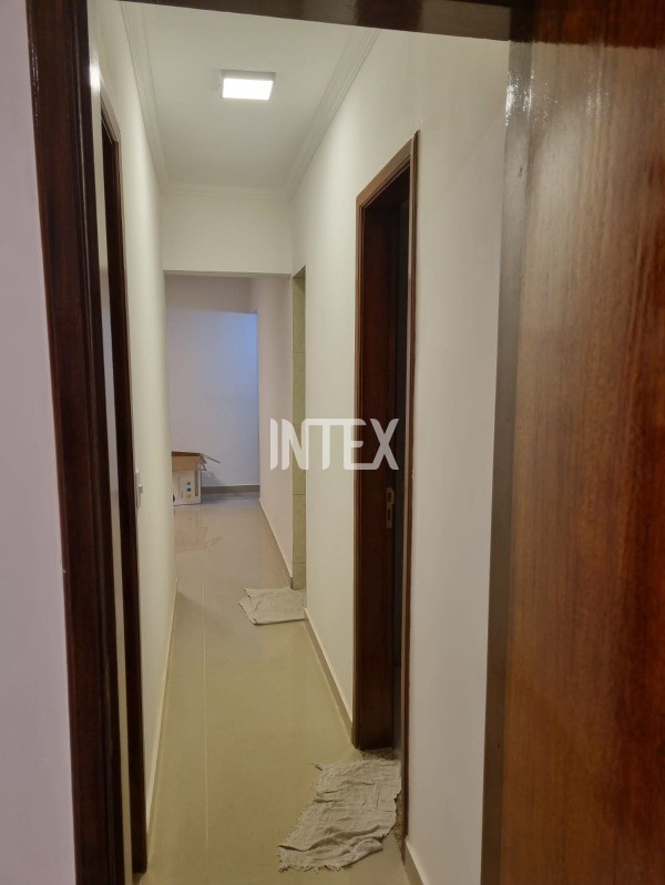 Apartamento à venda com 2 quartos, 65m² - Foto 8