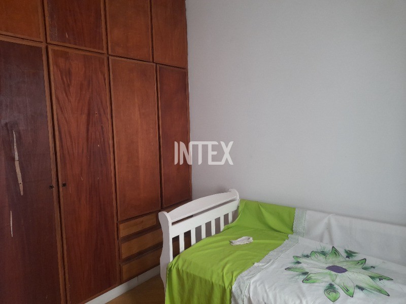 Apartamento à venda com 1 quarto, 50m² - Foto 2