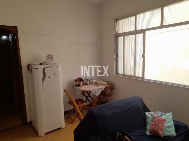 Apartamento à venda com 1 quarto, 50m² - Foto 5