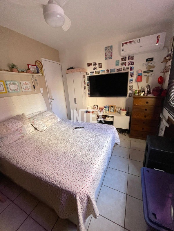 Apartamento à venda com 2 quartos, 70m² - Foto 9