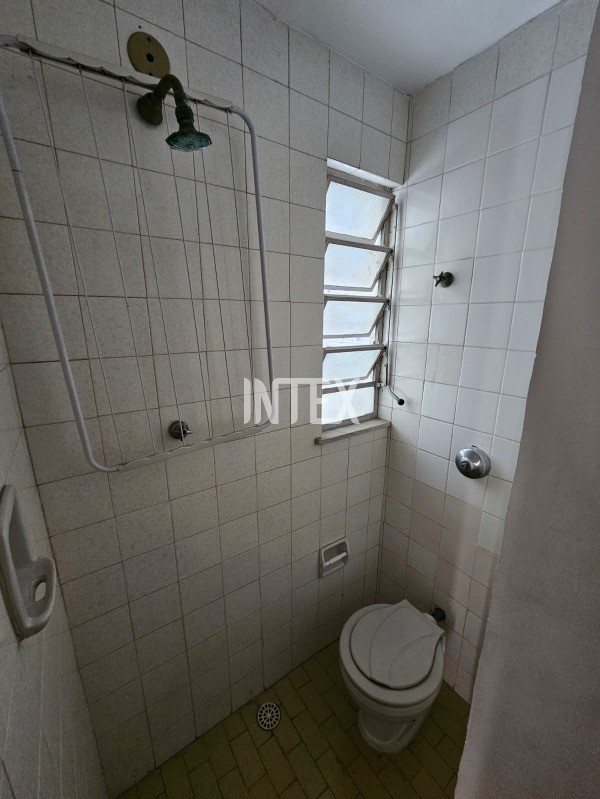 Apartamento à venda com 2 quartos, 60m² - Foto 11