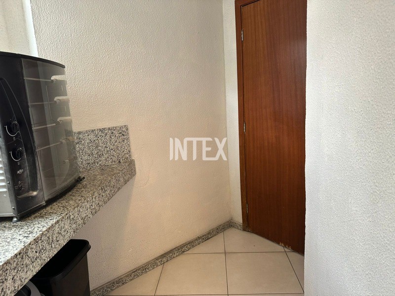 Apartamento à venda com 2 quartos, 80m² - Foto 20