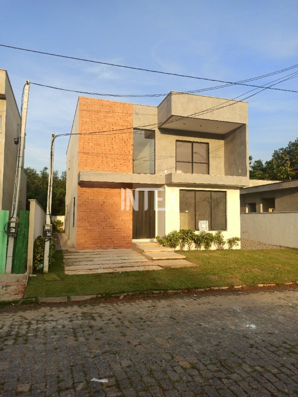 Casa à venda com 3 quartos, 395m² - Foto 2