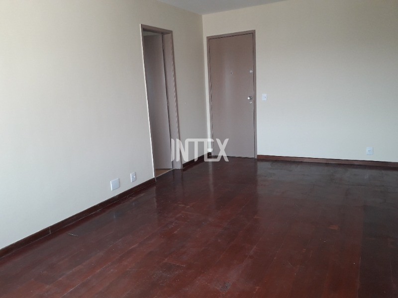 Apartamento à venda com 2 quartos, 73m² - Foto 4