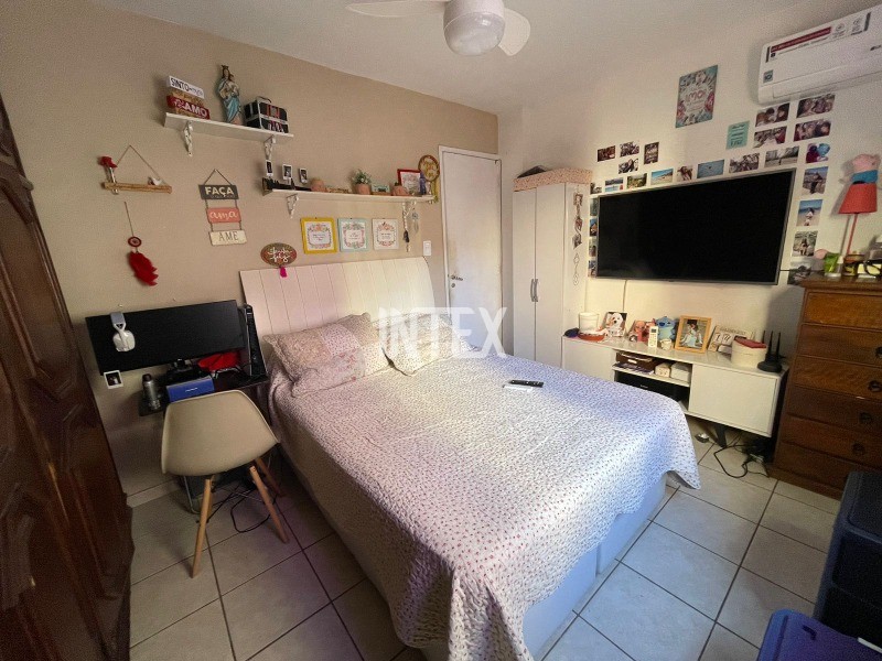 Apartamento à venda com 2 quartos, 70m² - Foto 3