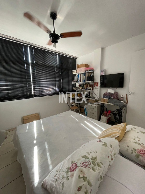 Apartamento à venda com 2 quartos, 70m² - Foto 12