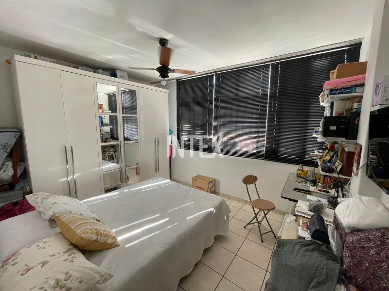 Apartamento à venda com 2 quartos, 70m² - Foto 11