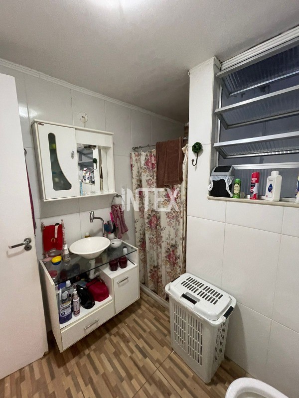 Apartamento à venda com 2 quartos, 70m² - Foto 17