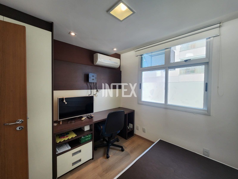 Apartamento à venda com 3 quartos, 130m² - Foto 14