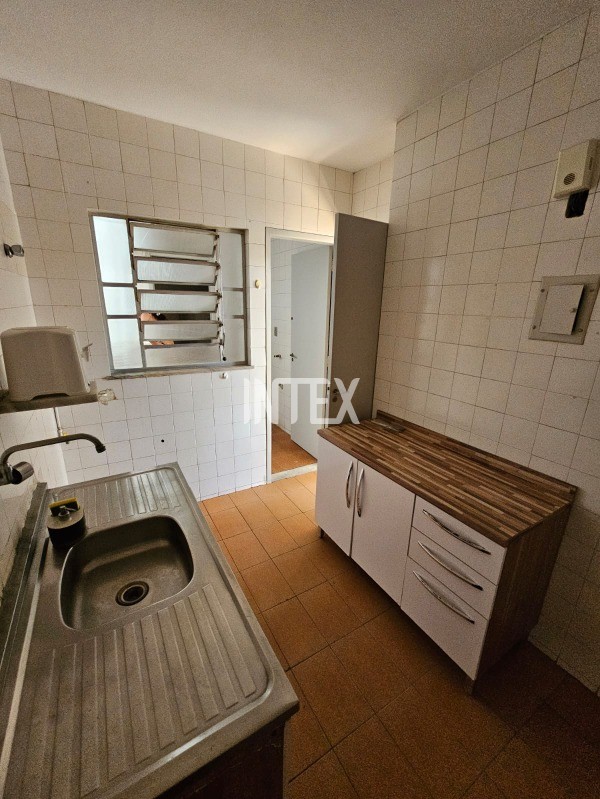 Apartamento à venda com 2 quartos, 60m² - Foto 7