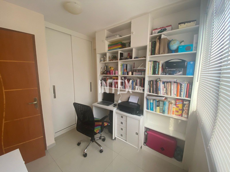 Apartamento à venda com 3 quartos, 82m² - Foto 11