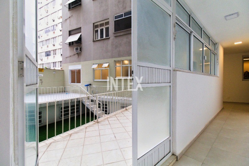 Apartamento à venda com 4 quartos, 420m² - Foto 35