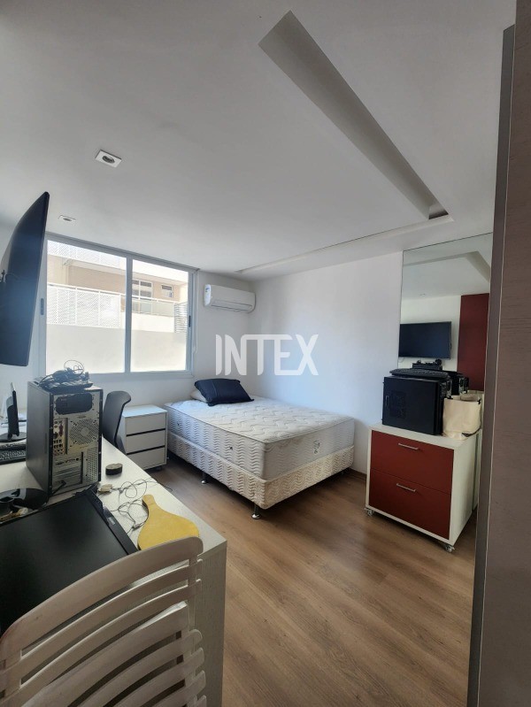 Apartamento à venda com 3 quartos, 130m² - Foto 11