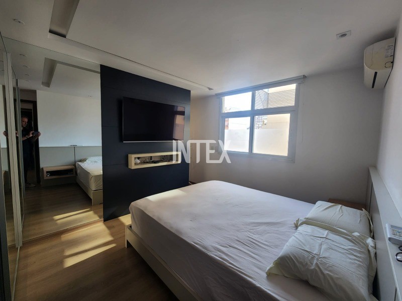 Apartamento à venda com 3 quartos, 130m² - Foto 13