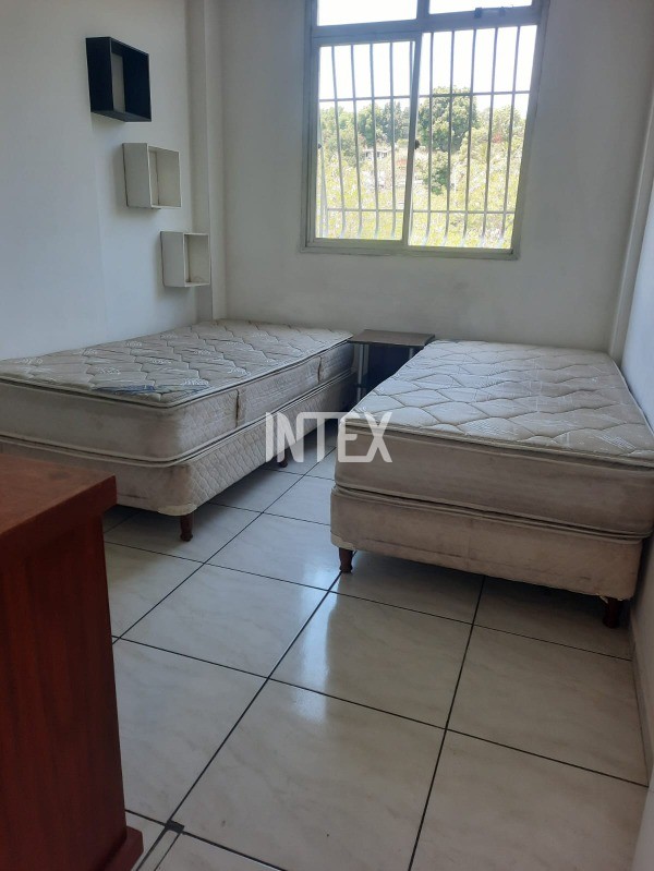 Apartamento à venda com 2 quartos, 66m² - Foto 14