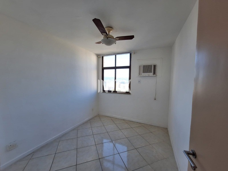 Apartamento à venda com 2 quartos, 65m² - Foto 14