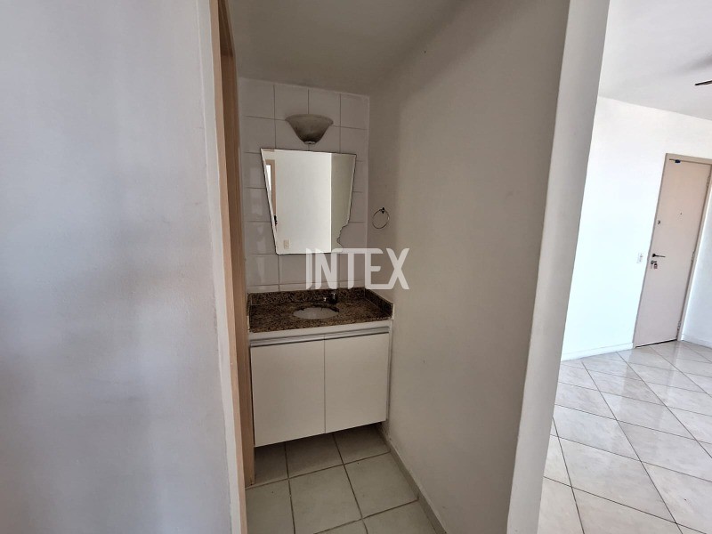 Apartamento à venda com 2 quartos, 65m² - Foto 17