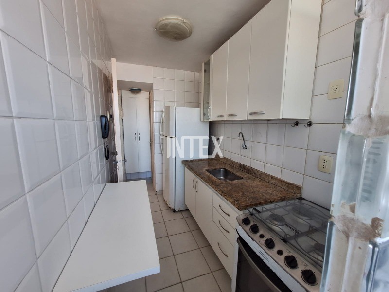 Apartamento à venda com 2 quartos, 65m² - Foto 19