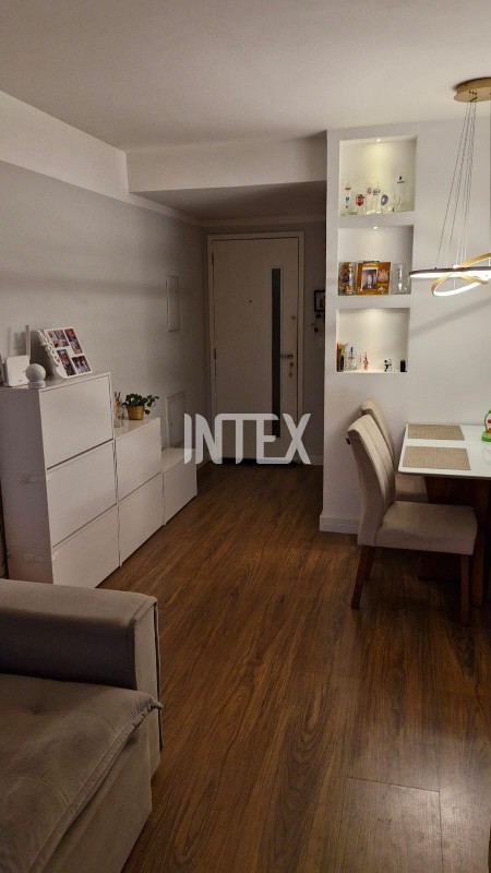 Apartamento à venda com 2 quartos, 60m² - Foto 2