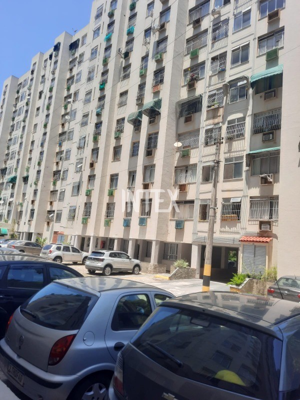 Apartamento à venda com 2 quartos, 66m² - Foto 1