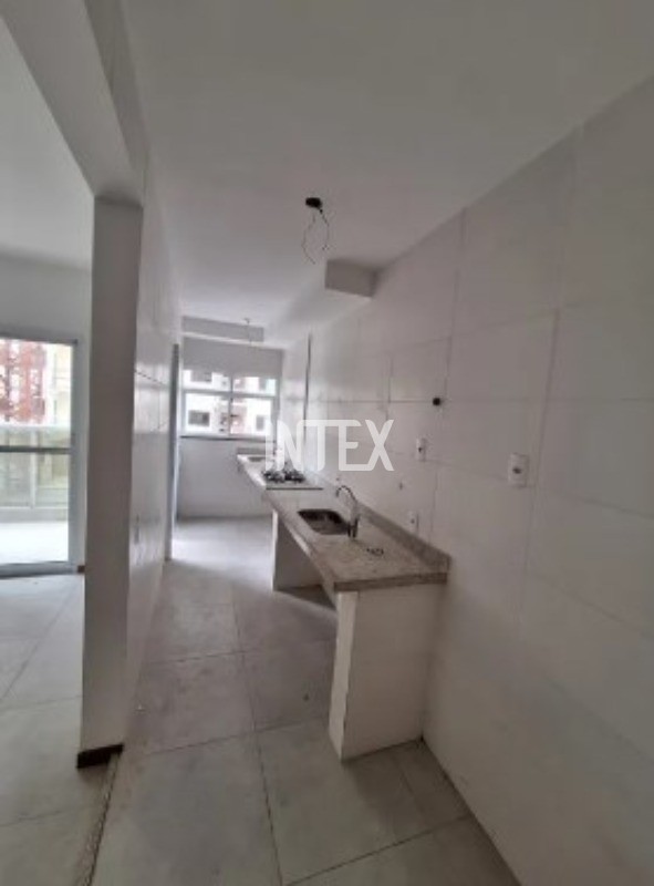 Apartamento à venda com 2 quartos, 63m² - Foto 5