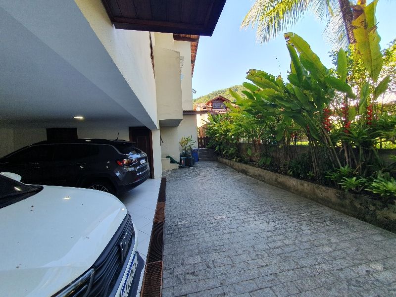 Casa à venda com 4 quartos, 600m² - Foto 48