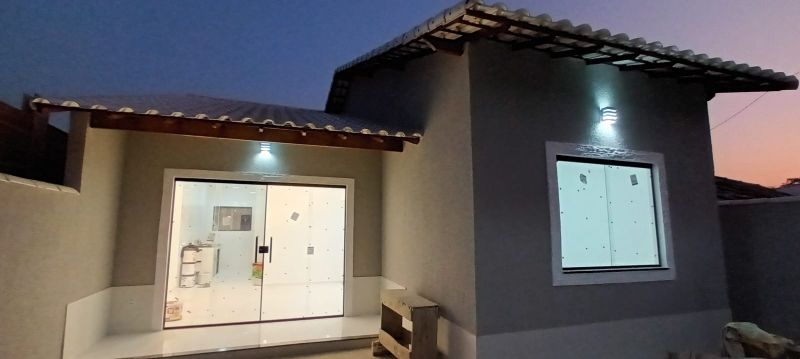 Casa à venda com 3 quartos, 100m² - Foto 4