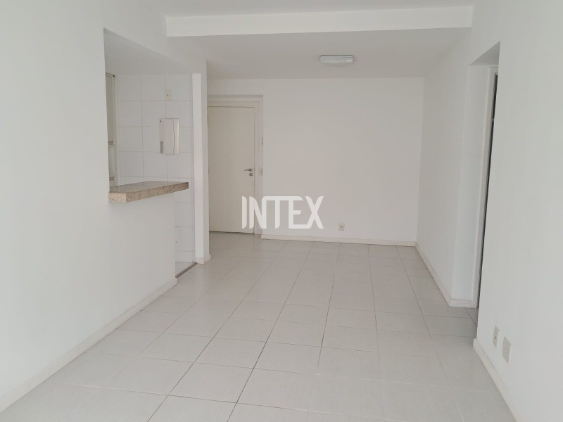 Apartamento à venda com 3 quartos, 88m² - Foto 4