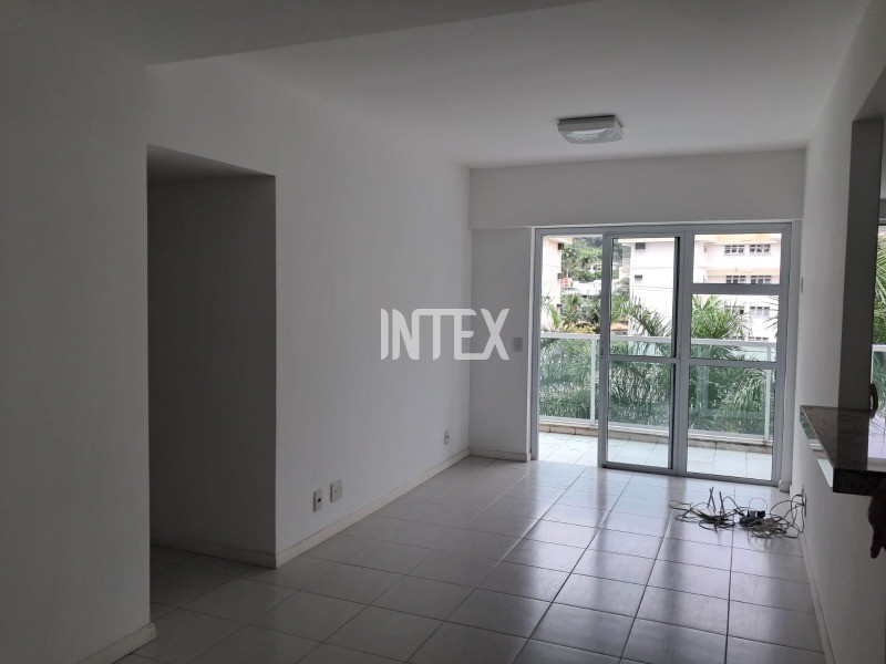 Apartamento à venda com 3 quartos, 88m² - Foto 3