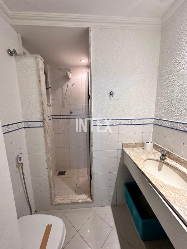 Apartamento à venda com 3 quartos, 134m² - Foto 17