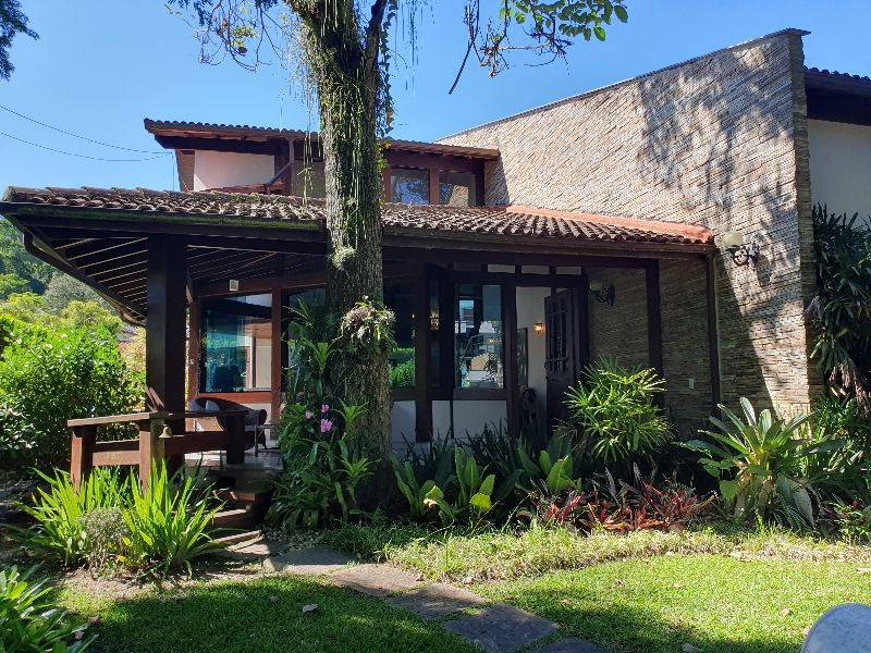 Casa à venda com 4 quartos, 600m² - Foto 10