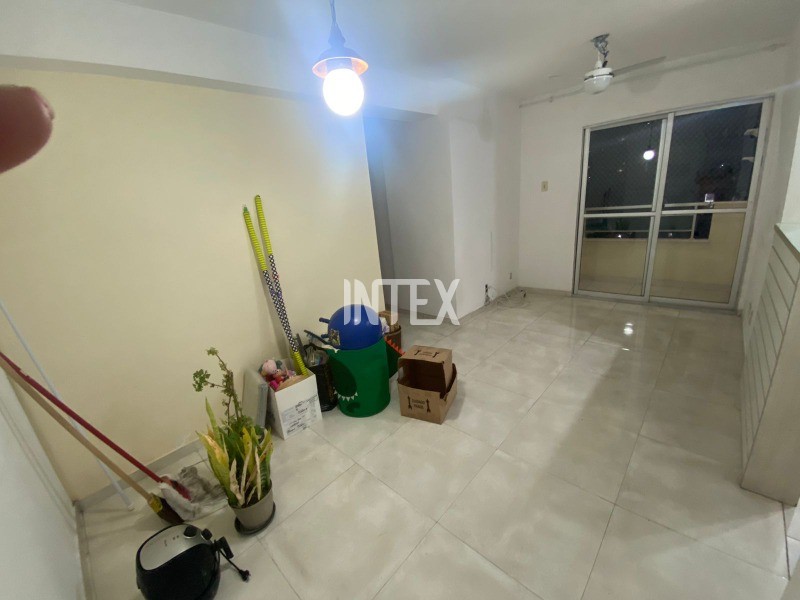 Apartamento à venda com 3 quartos, 82m² - Foto 3