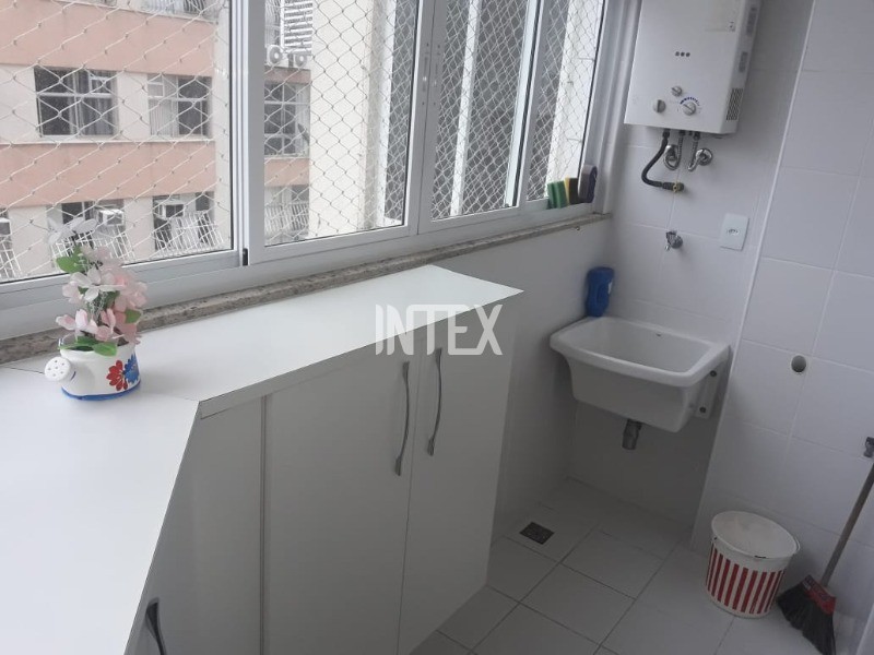 Apartamento à venda com 2 quartos, 75m² - Foto 12