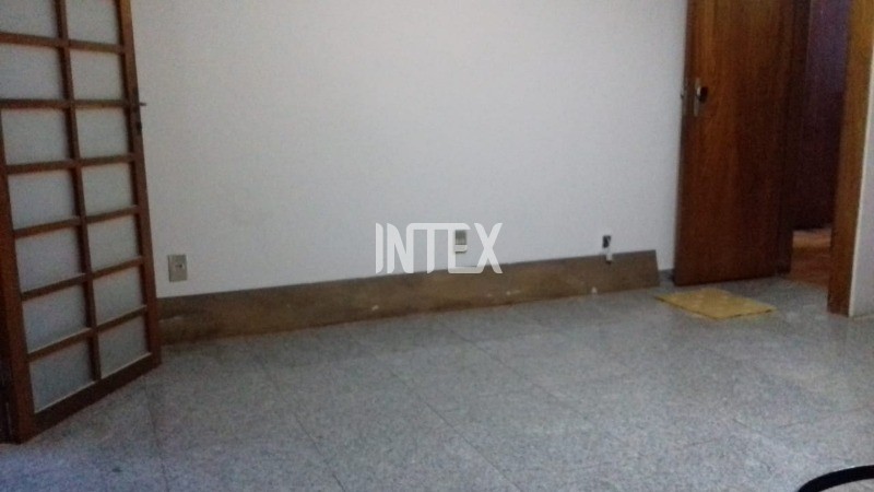 Apartamento à venda com 3 quartos, 220m² - Foto 15