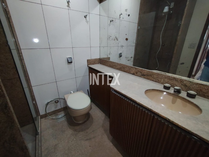 Apartamento à venda com 3 quartos, 220m² - Foto 19