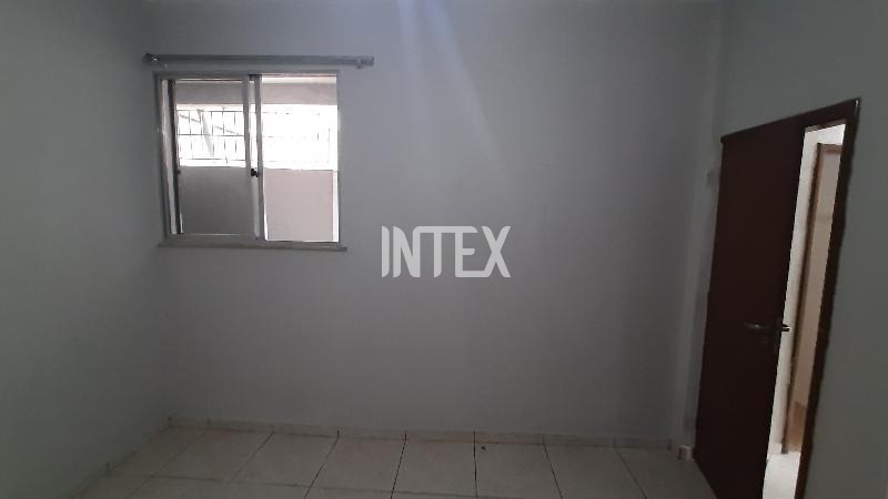 Apartamento à venda com 2 quartos, 75m² - Foto 10