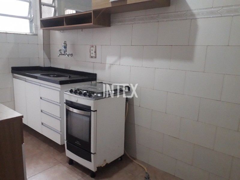 Apartamento à venda com 2 quartos, 75m² - Foto 23