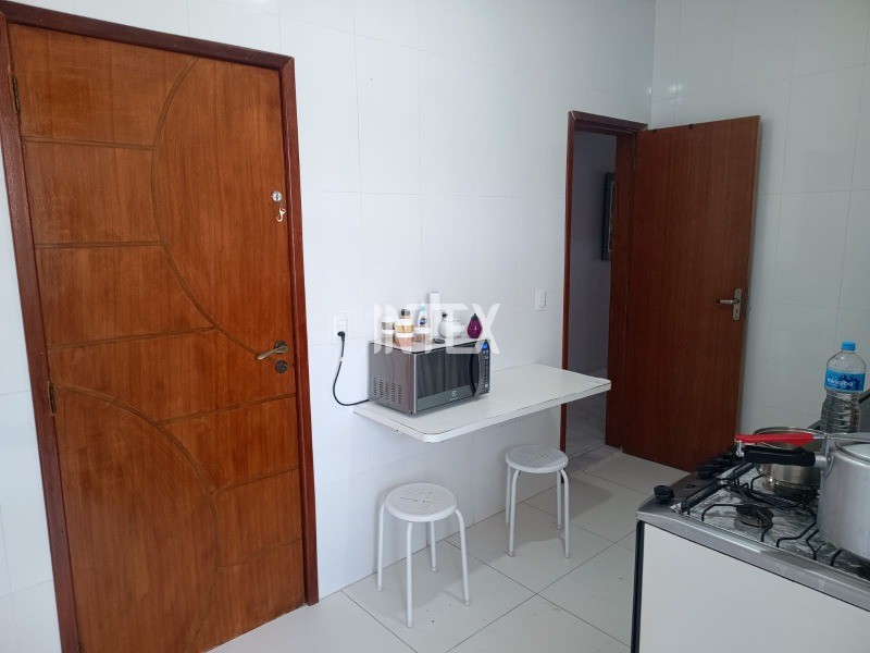 Apartamento à venda com 2 quartos, 76m² - Foto 15