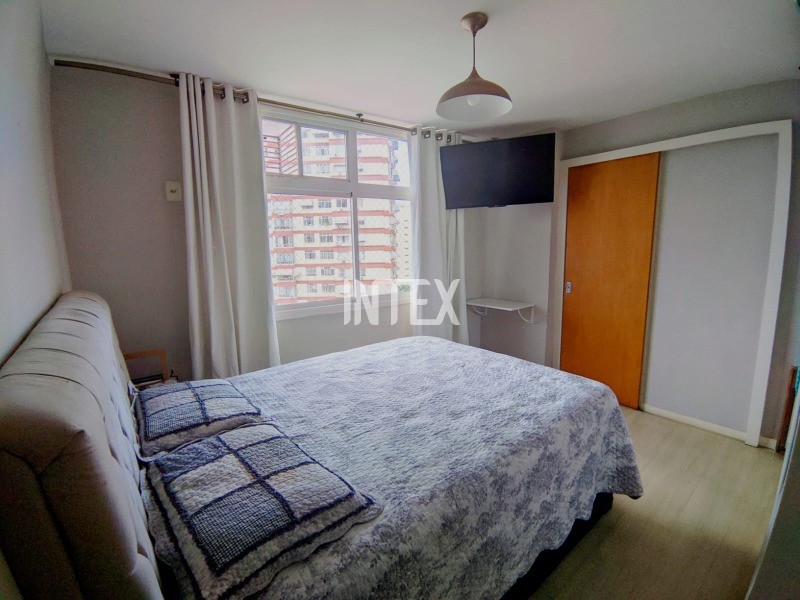 Apartamento à venda com 2 quartos, 70m² - Foto 7