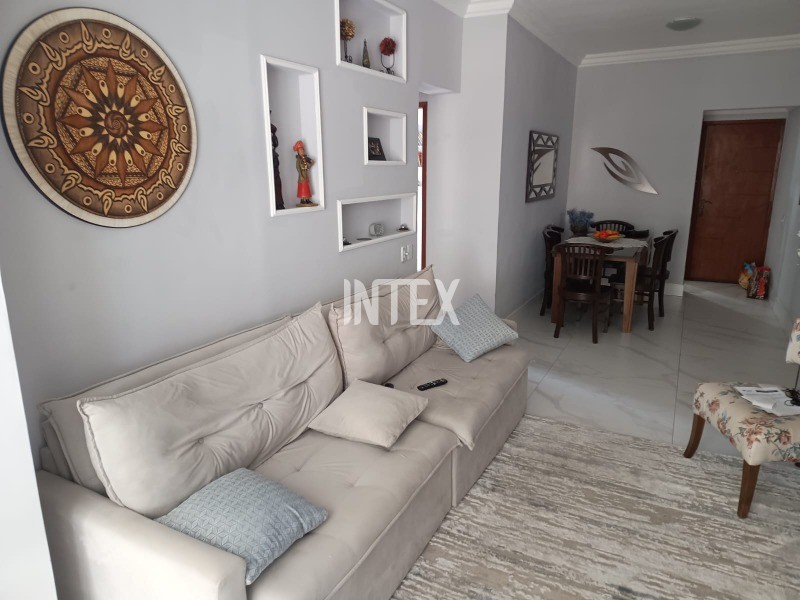 Apartamento à venda com 2 quartos, 76m² - Foto 4