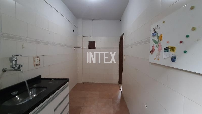 Apartamento à venda com 2 quartos, 75m² - Foto 22