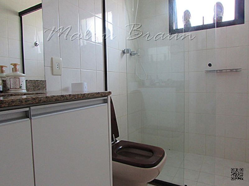 Apartamento para alugar com 3 quartos, 135m² - Foto 19