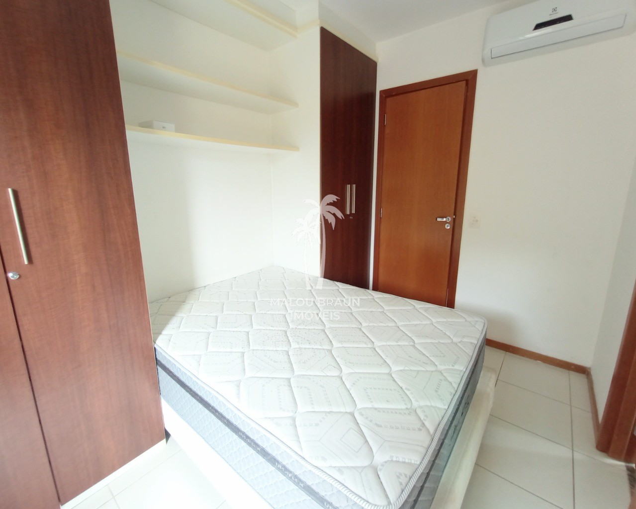 Apartamento para alugar com 2 quartos, 62m² - Foto 9