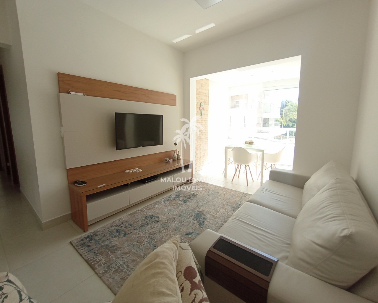 Apartamento à venda com 3 quartos, 86m² - Foto 2