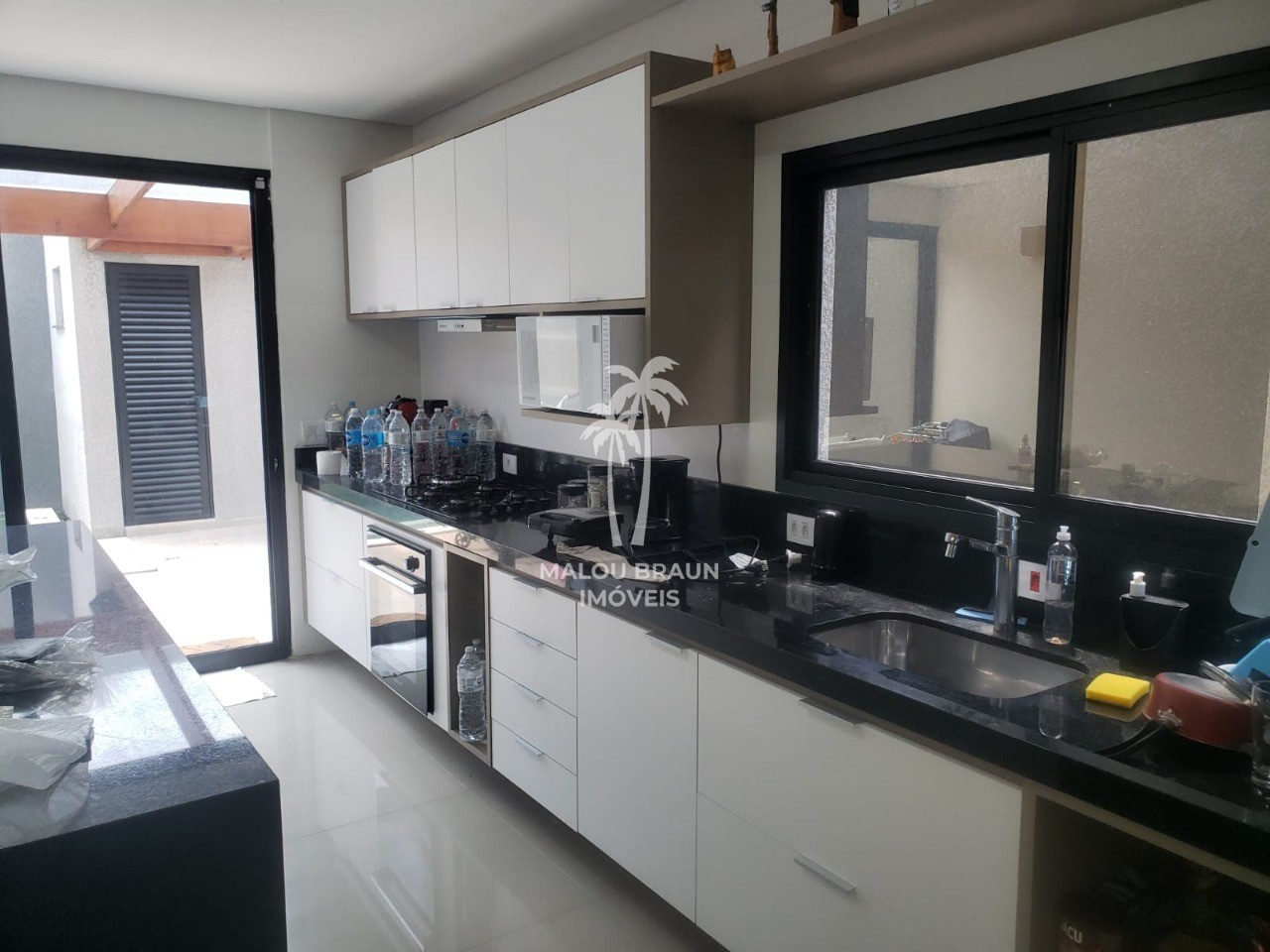 Casa à venda e aluguel com 4 quartos, 150m² - Foto 9