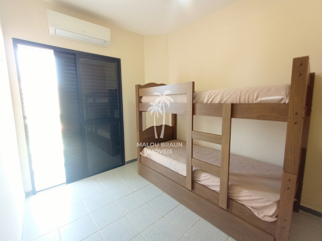 Apartamento para alugar com 3 quartos, 101m² - Foto 12